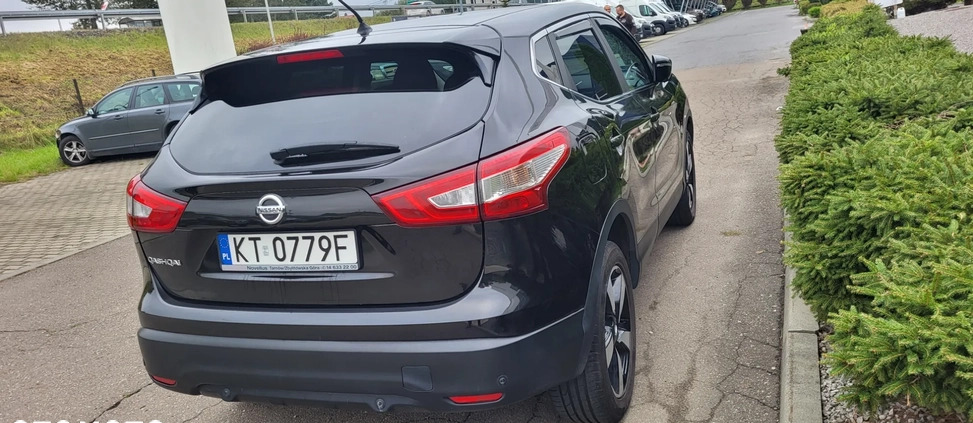 Nissan Qashqai cena 59500 przebieg: 204665, rok produkcji 2016 z Tarnów małe 106